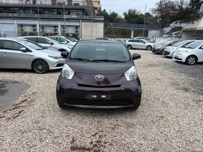 Toyota iQ 1.0 Sol usata