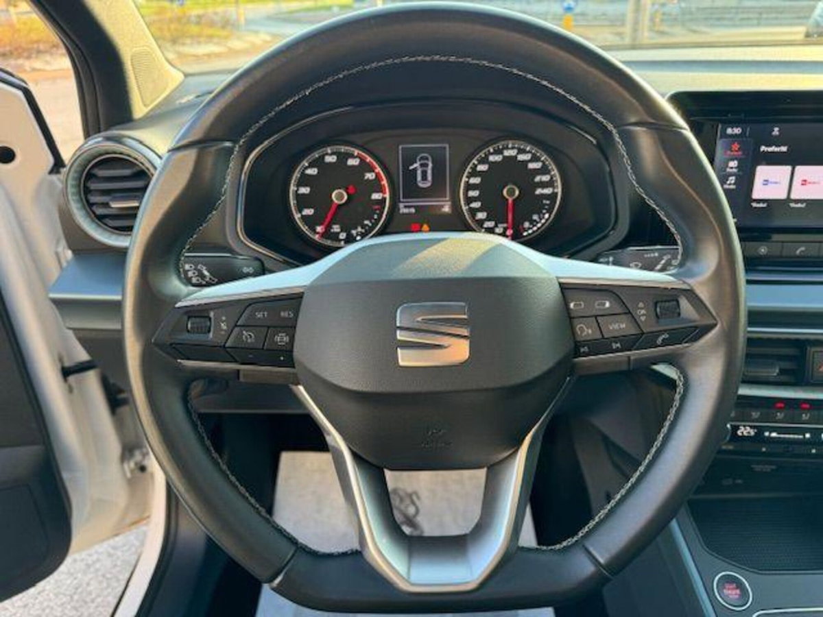 SEAT Arona 1.0 EcoTSI 110 CV XPERIENCE (10)