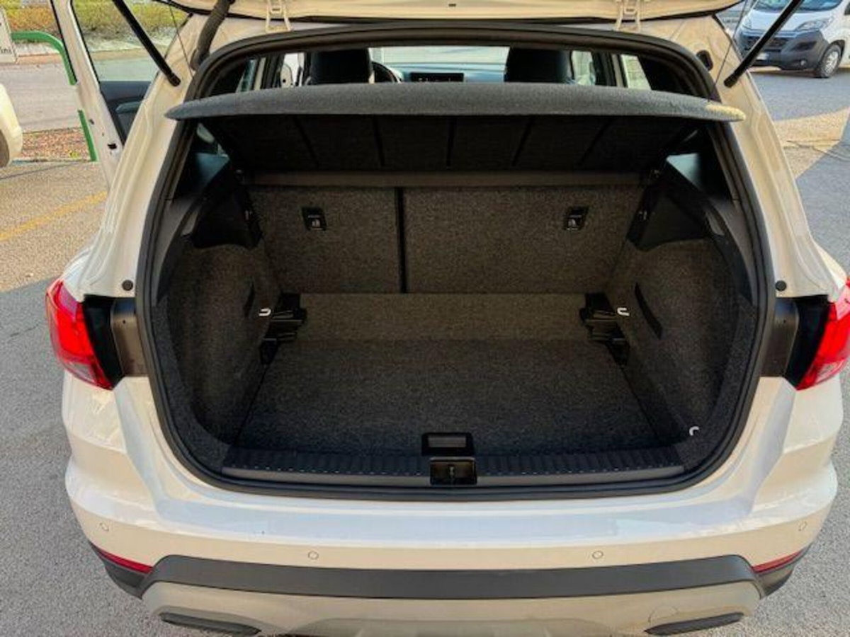 SEAT Arona 1.0 EcoTSI 110 CV XPERIENCE (5)
