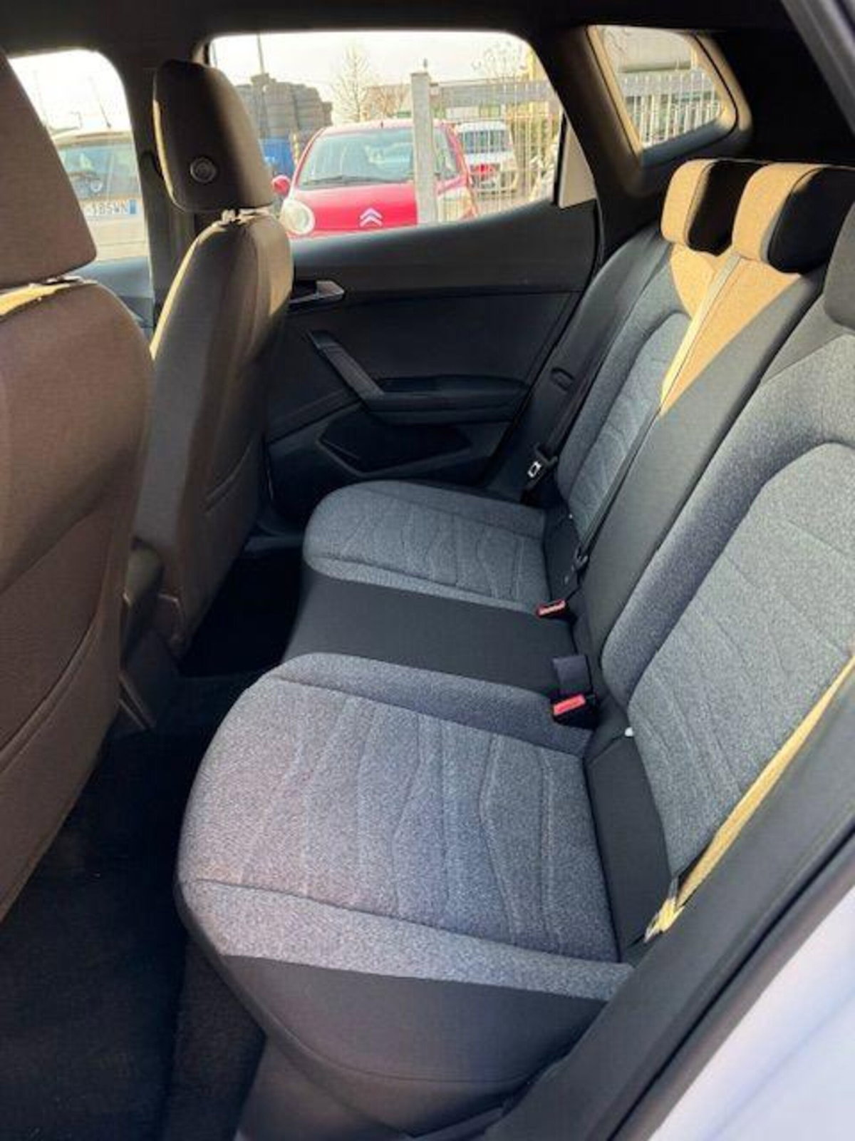 SEAT Arona 1.0 EcoTSI 110 CV XPERIENCE (7)