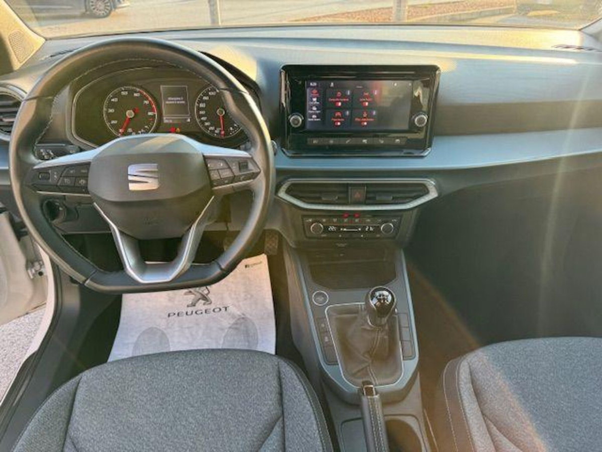 SEAT Arona 1.0 EcoTSI 110 CV XPERIENCE (8)