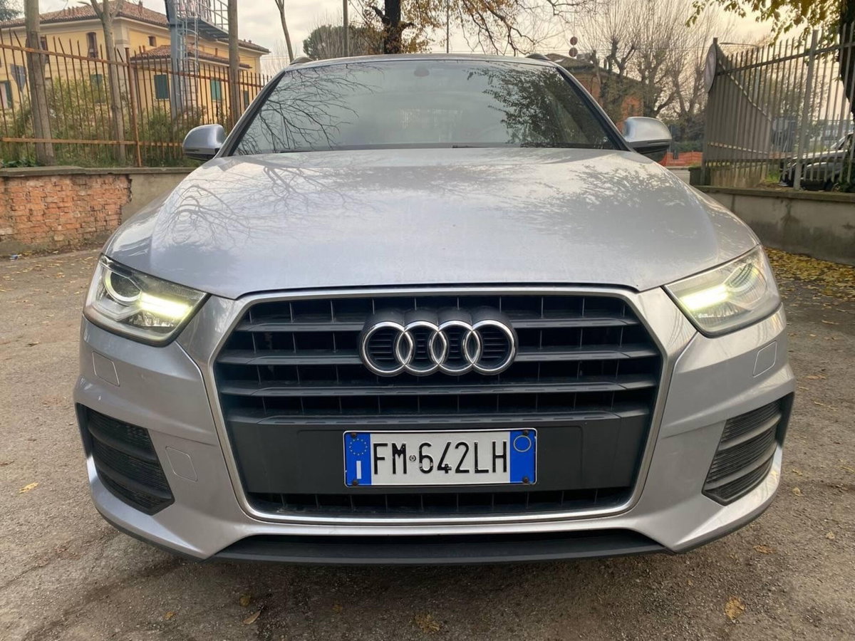 Audi Q3 2.0 TDI 120 CV Sport (2)