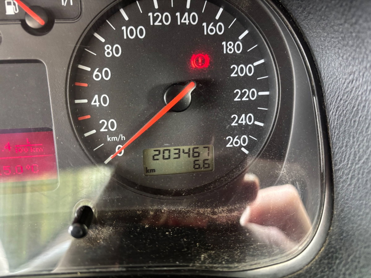 Volkswagen Golf 1.8 turbo 20V cat 3p. GTI (13)