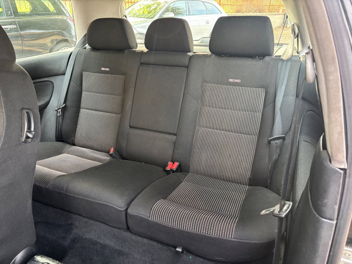 Volkswagen Golf 1.8 turbo 20V cat 3p. GTI (15)