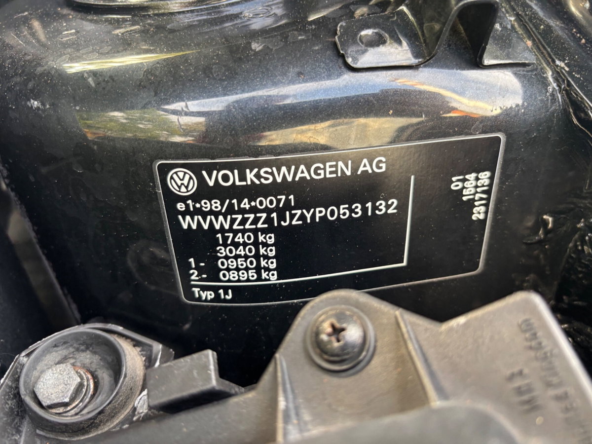 Volkswagen Golf 1.8 turbo 20V cat 3p. GTI (20)