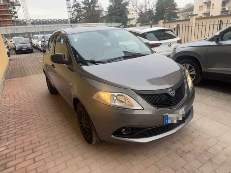 Lancia Ypsilon 1.2 69 CV 5 porte GPL Ecochic Gold