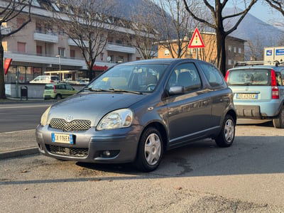 Toyota Yaris 16V cat 3 porte Sol usata