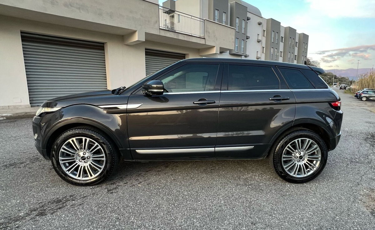 Land Rover Range Rover Evoque 2.2 Sd4 5p. Pure (5)