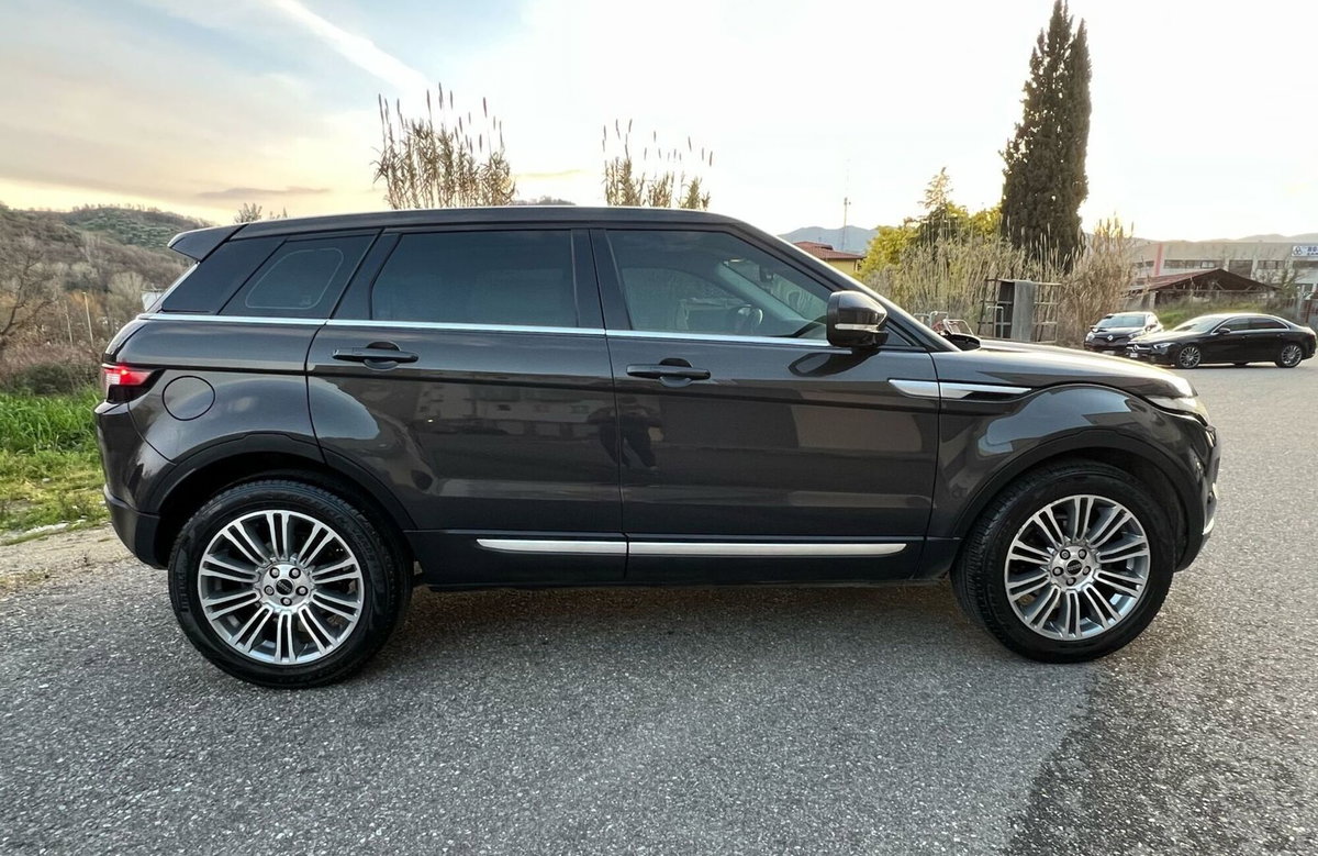 Land Rover Range Rover Evoque 2.2 Sd4 5p. Pure (6)