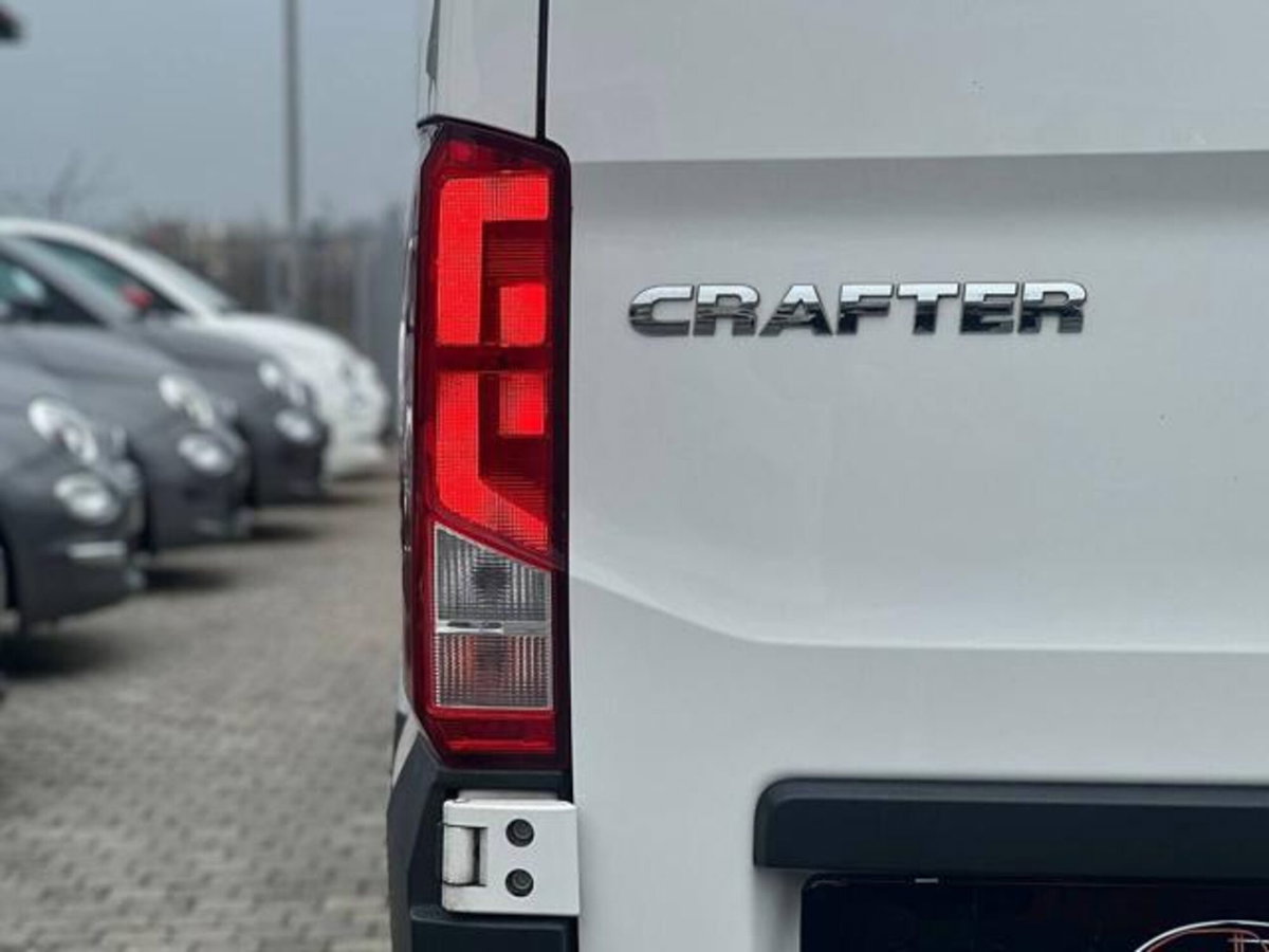 Volkswagen Veicoli Commerciali Crafter Furgone 35 2.0 tdi 140cv L4H3 (9)