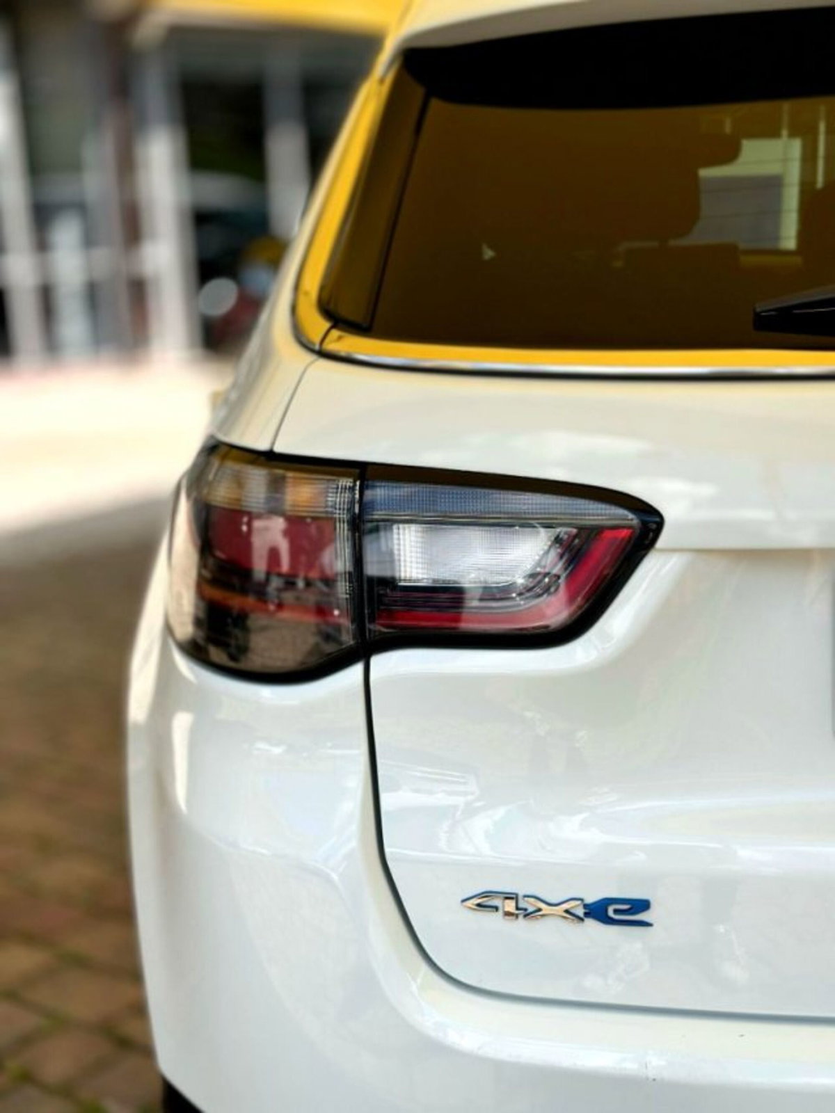 Jeep Compass 1.3 T4 190CV PHEV AT6 4xe Limited (18)