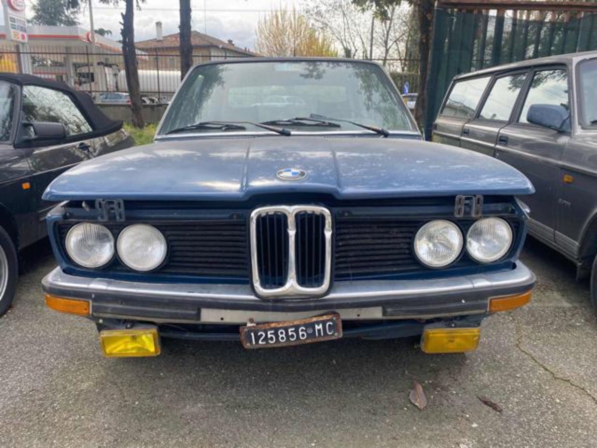 BMW Serie 5 520 (2)