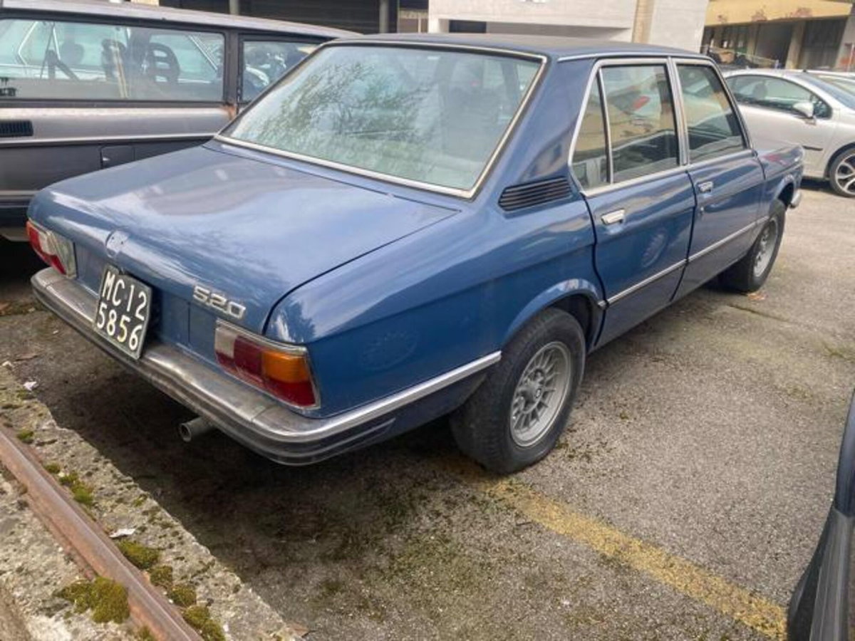 BMW Serie 5 520 (7)