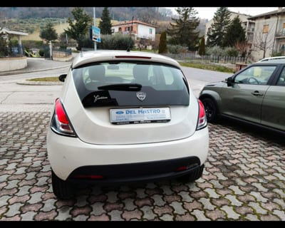 Lancia Ypsilon 0.9 TwinAir 85 CV 5 porte Metano Ecochic Gold usata
