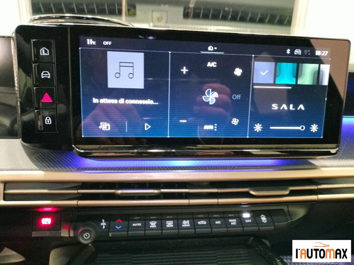 Lancia Ypsilon 1.2 mhev Edizione Limitata Cassina e-dct (13)