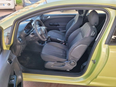 Opel Corsa 1.2 80CV 3 porte GPL-TECH Club (14)