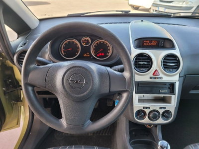 Opel Corsa 1.2 80CV 3 porte GPL-TECH Club (16)