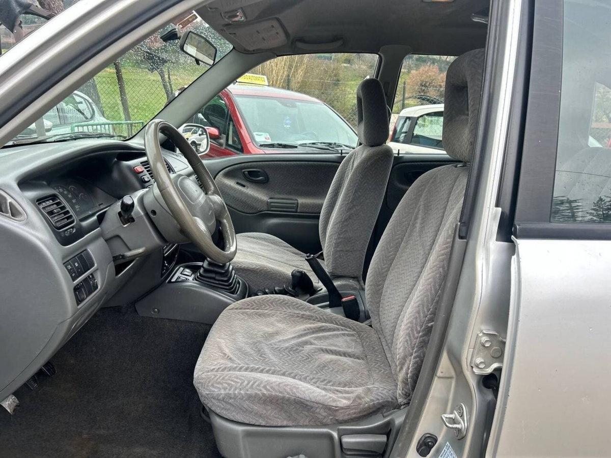 Suzuki Grand Vitara TDI S.W. (7)