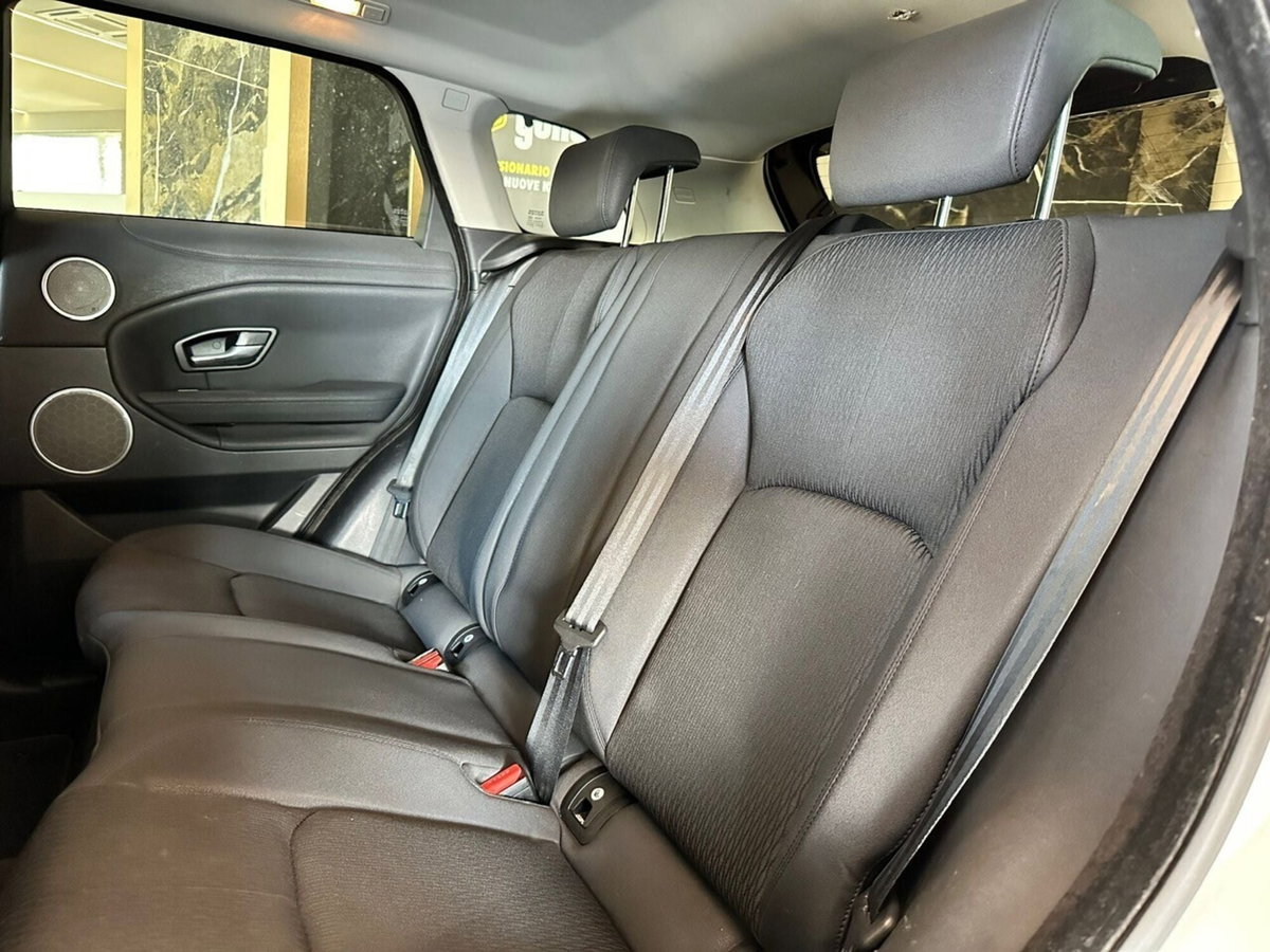 Land Rover Range Rover Evoque 2.0 TD4 150 CV 5p. HSE (18)