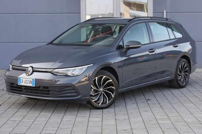 Volkswagen Golf Variant 1.0 eTSI EVO DSG Life