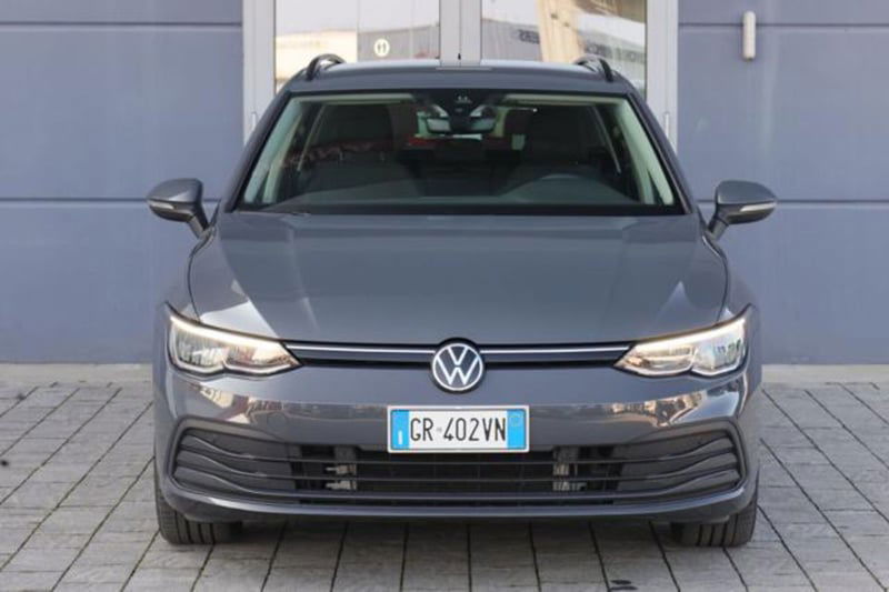 Volkswagen Golf Variant 1.0 eTSI EVO DSG Life
