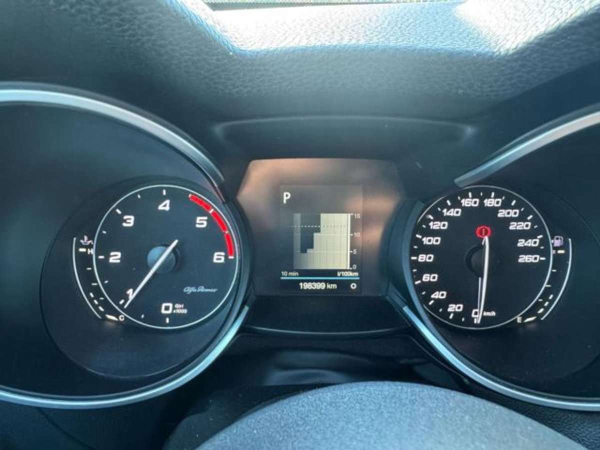 Alfa Romeo Stelvio Stelvio 2.2 Turbodiesel 210 CV AT8 Q4 Business (16)