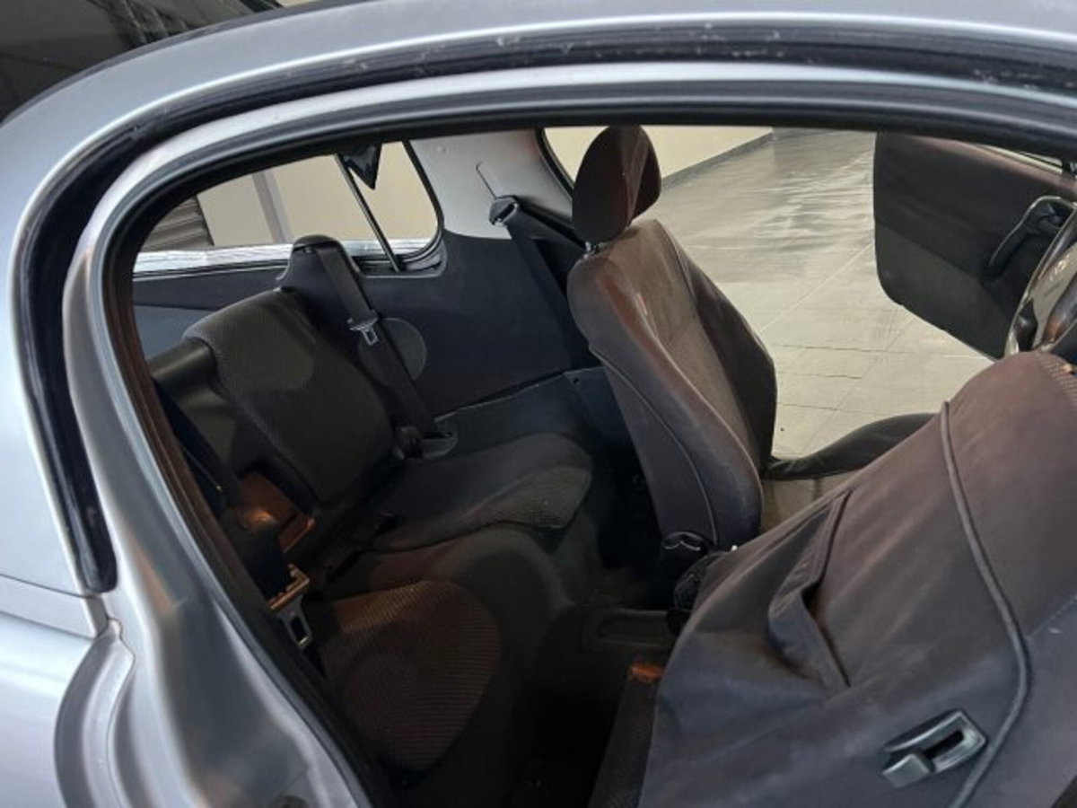 Opel Tigra 16V cat (9)