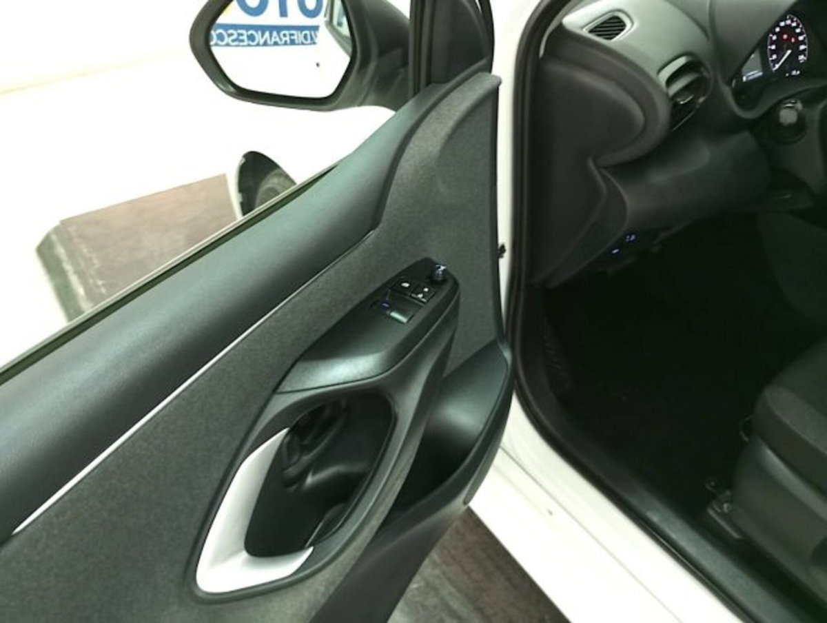 Toyota Toyota C-HR 2.0 Hybrid E-CVT Lounge (12)