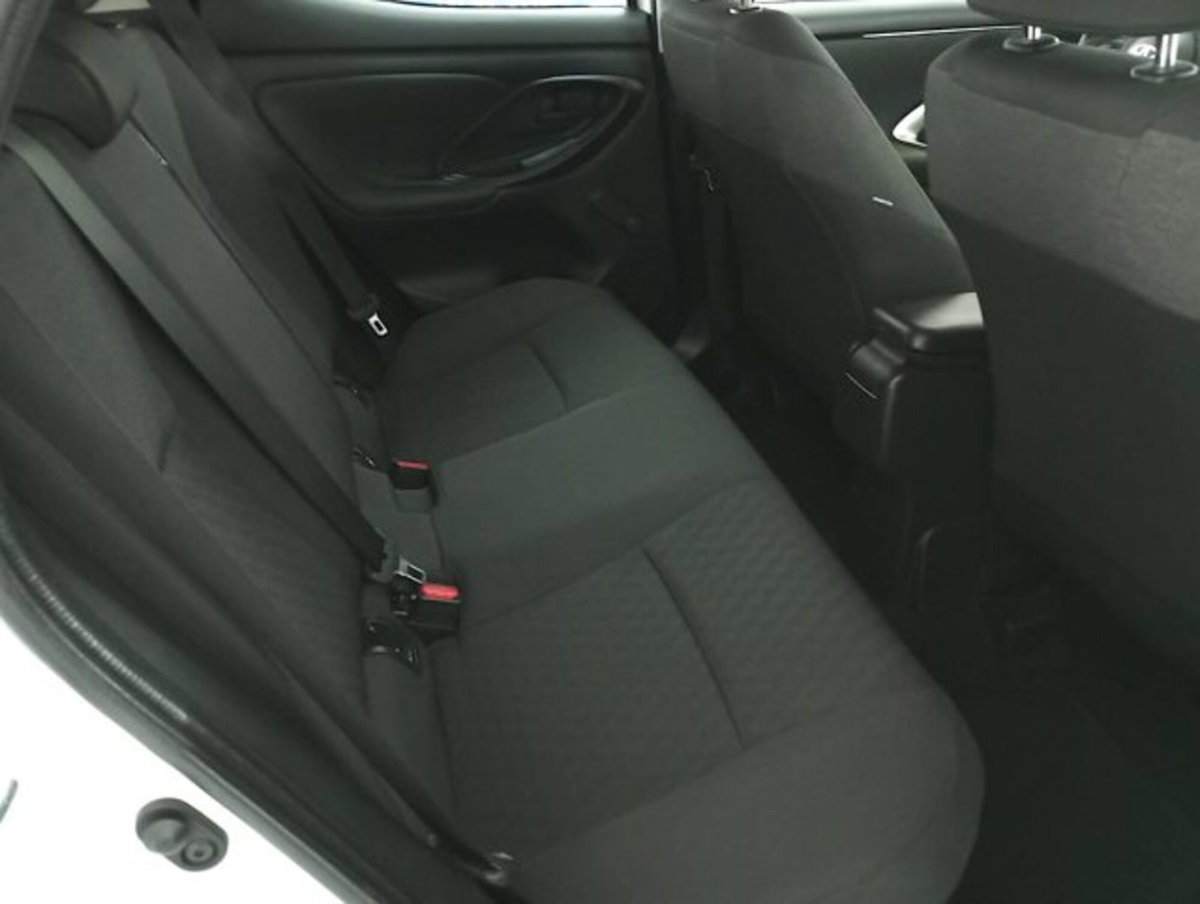 Toyota Toyota C-HR 2.0 Hybrid E-CVT Lounge (14)