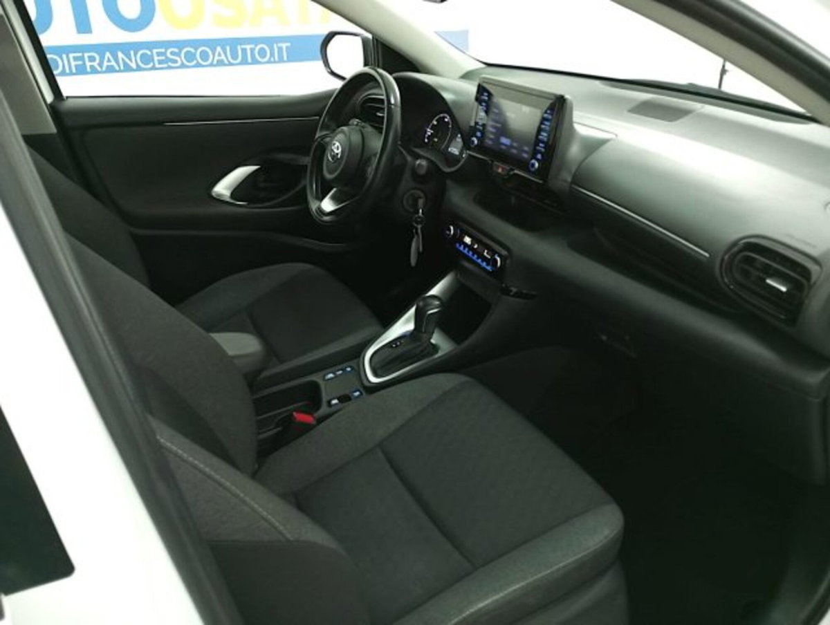 Toyota Toyota C-HR 2.0 Hybrid E-CVT Lounge (16)