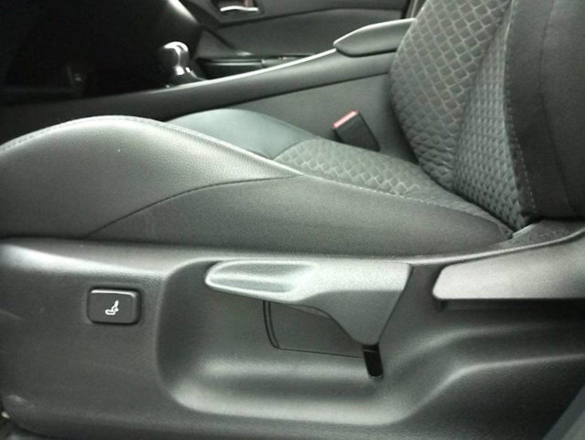 Toyota Toyota C-HR 2.0 Hybrid E-CVT Lounge (18)