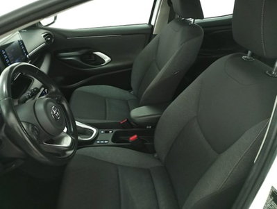 Toyota Toyota C-HR 2.0 Hybrid E-CVT Lounge (9)