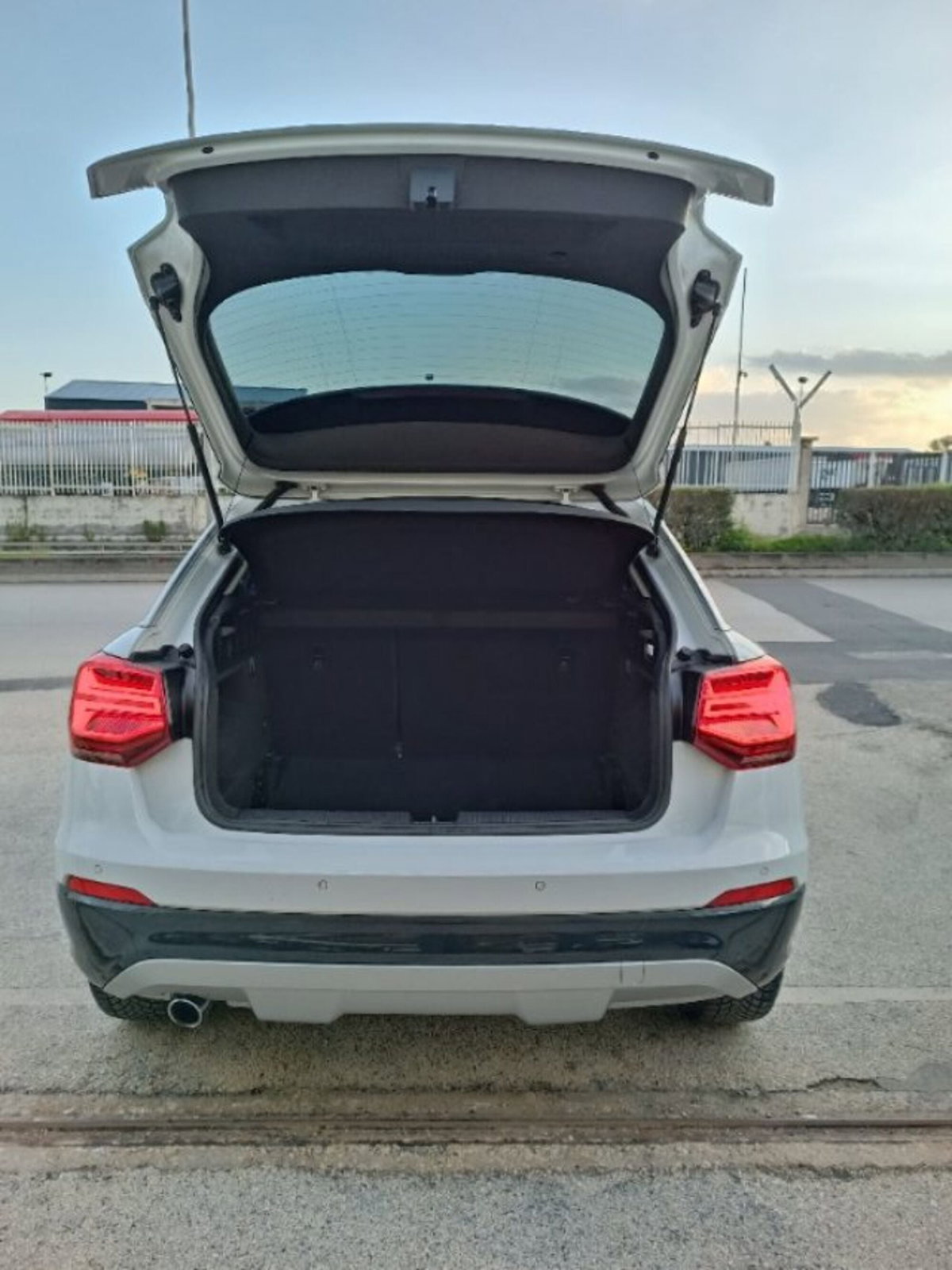 Audi Q2 Q2 30 TDI Identity Black (10)