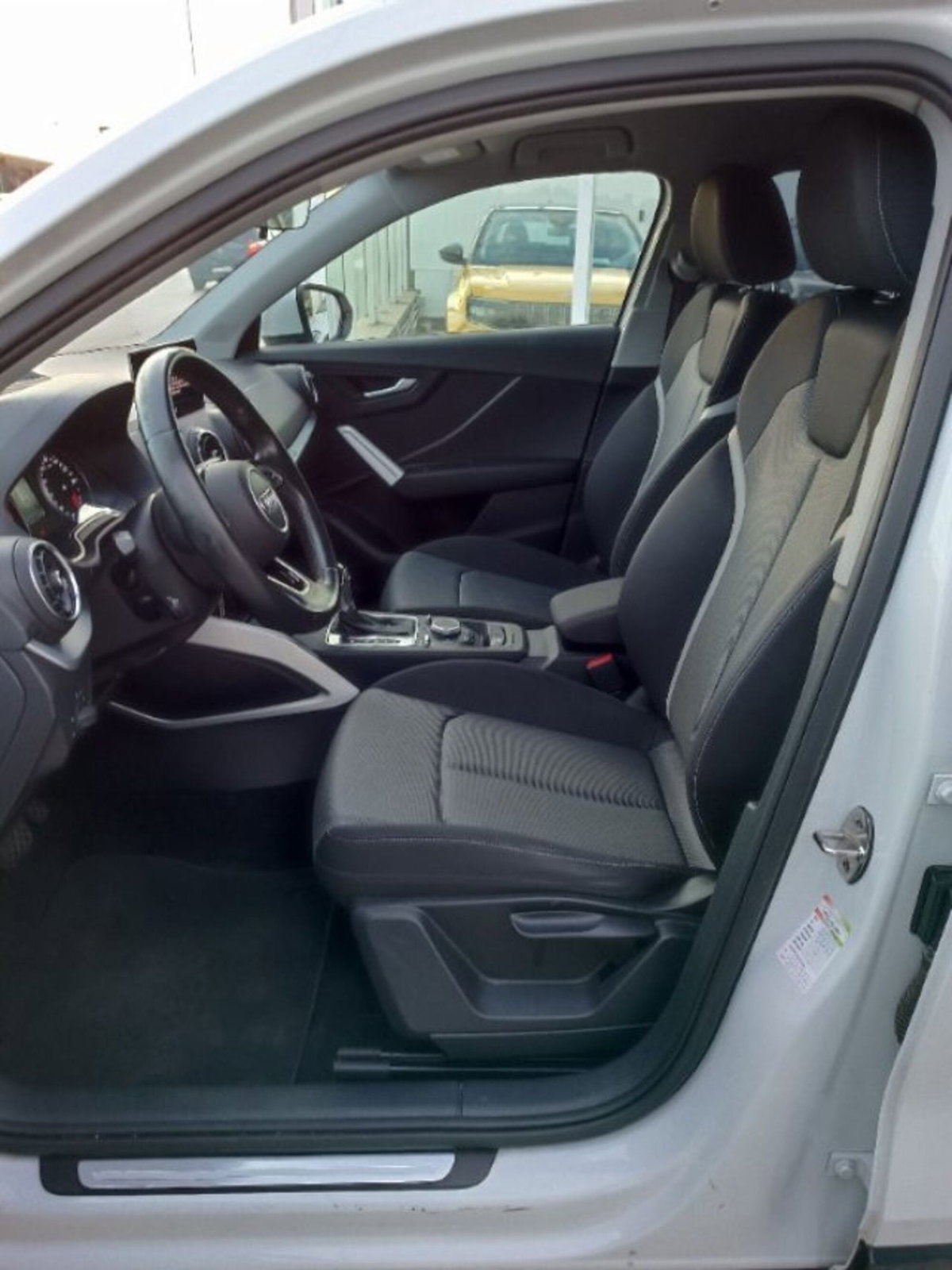 Audi Q2 Q2 30 TDI Identity Black (13)