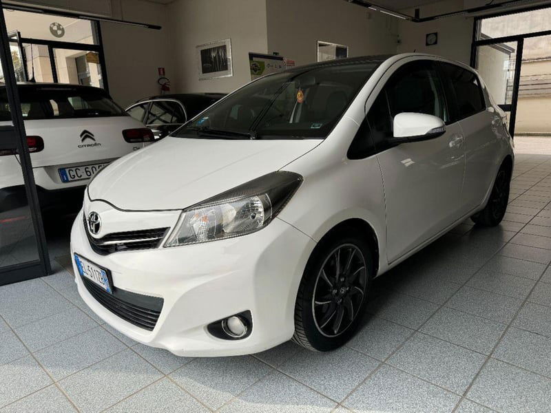 Toyota Yaris 1.D-4D 5 porte Lounge