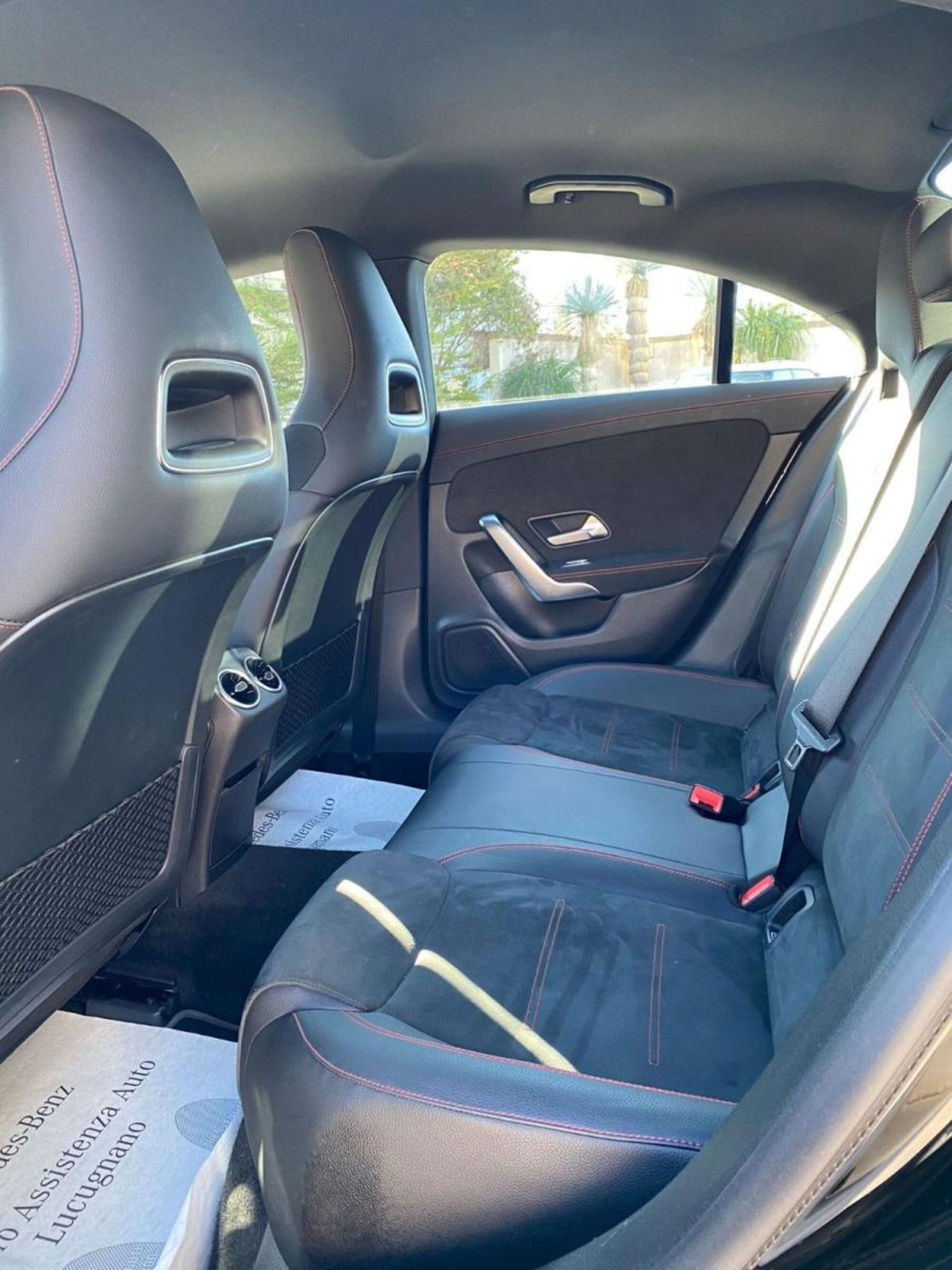Mercedes-Benz CLA 200 d Premium (8)