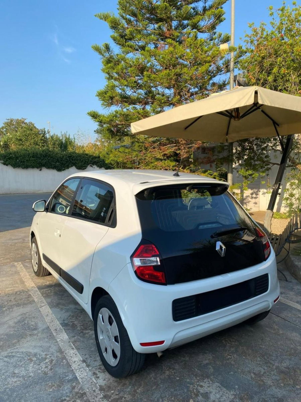 Renault Twingo SCe Zen (4)