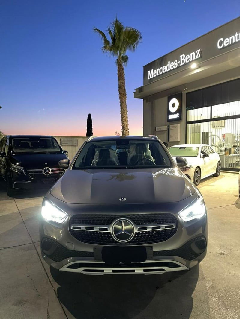 Mercedes-Benz GLA SUV 200 d Automatic Business