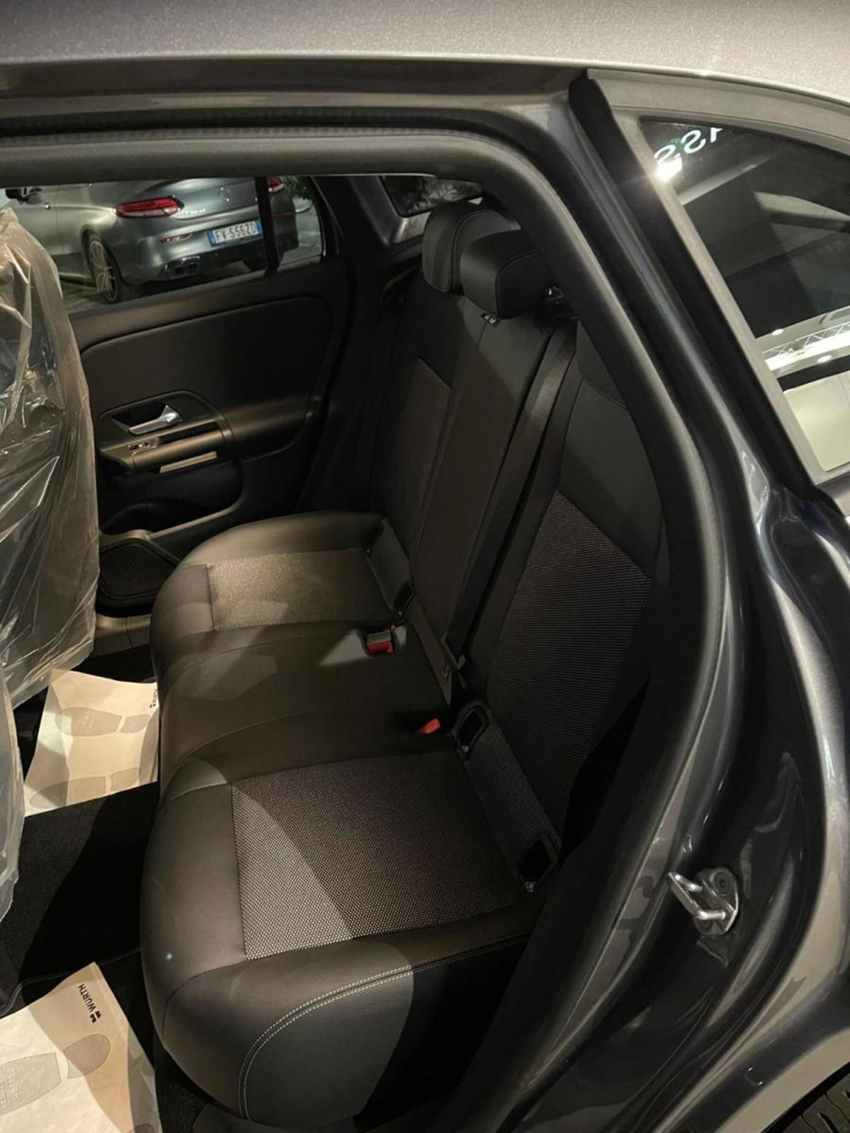 Mercedes-Benz GLA SUV 200 d Automatic Business (11)