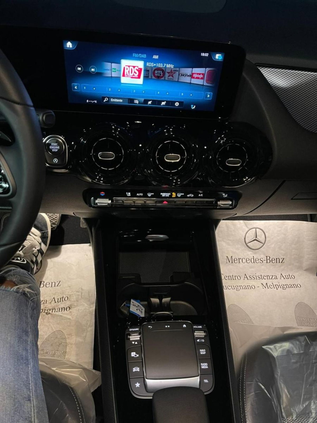 Mercedes-Benz GLA SUV 200 d Automatic Business (13)