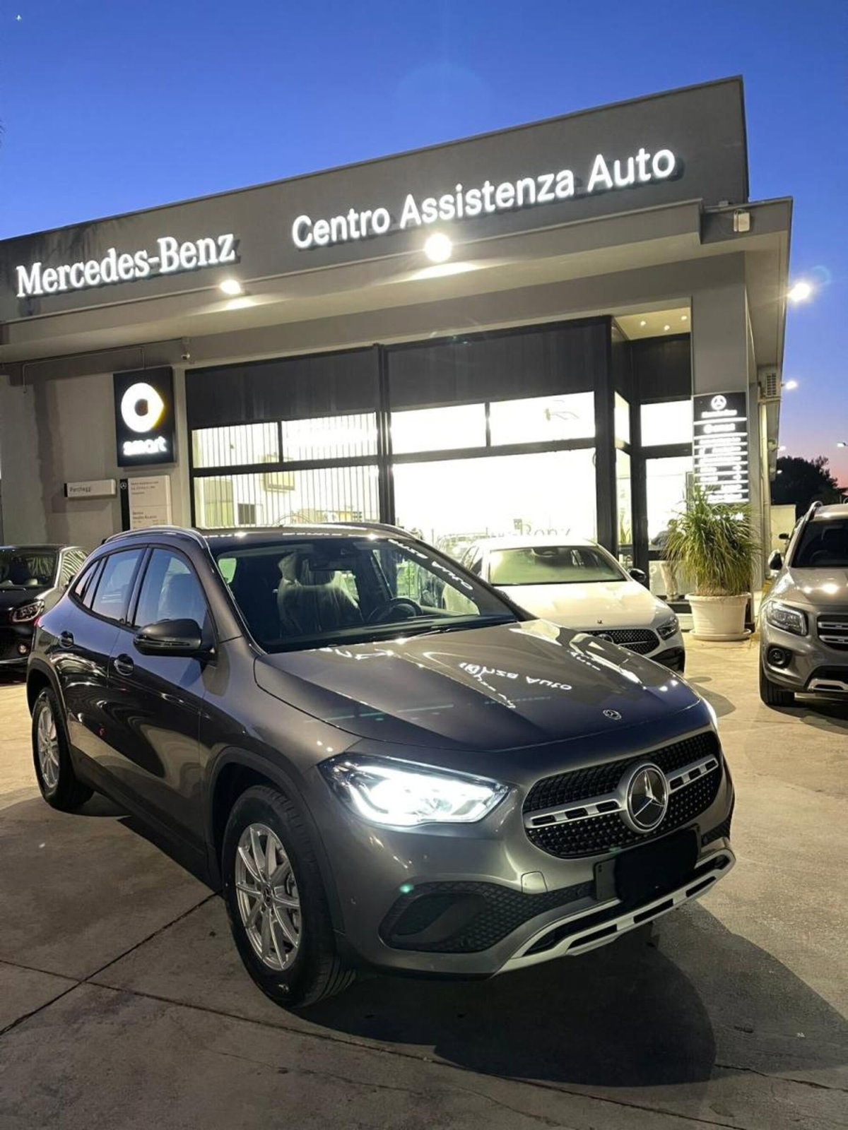 Mercedes-Benz GLA SUV 200 d Automatic Business (2)