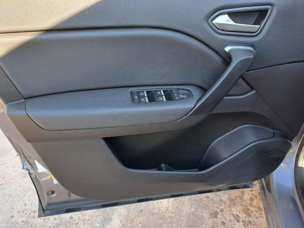 Renault Captur Full Hybrid E-Tech 145 CV Intens (8)