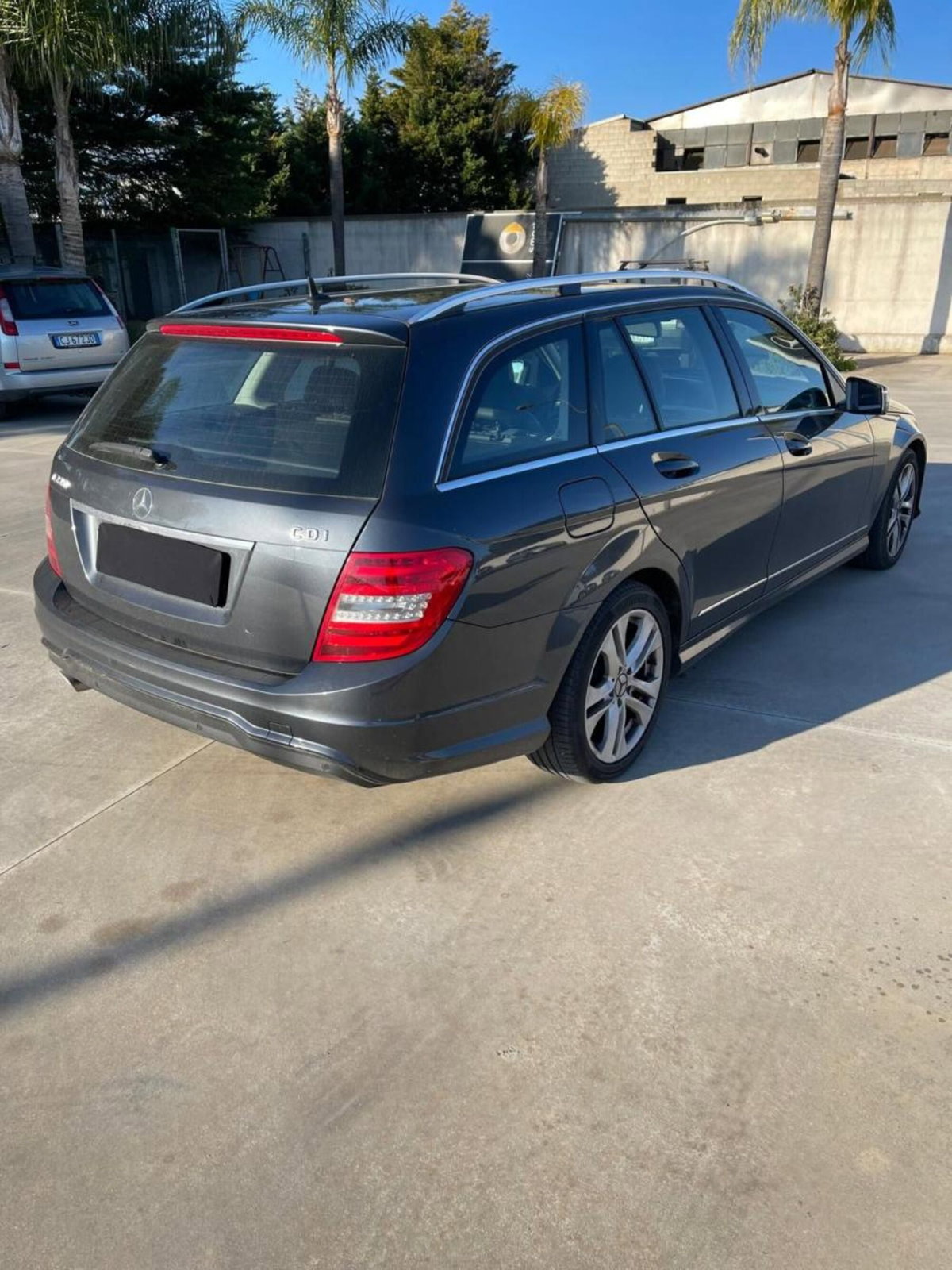 Mercedes-Benz Classe C Station Wagon 220 CDI BlueEFFICIENCY Avantgarde (4)