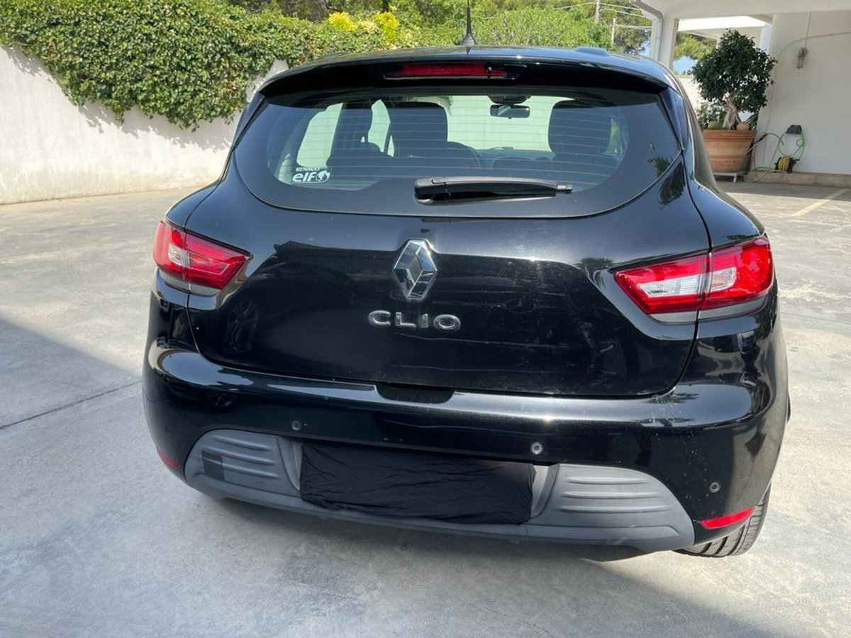 Renault Clio SCe 75 CV 5 porte Zen (6)