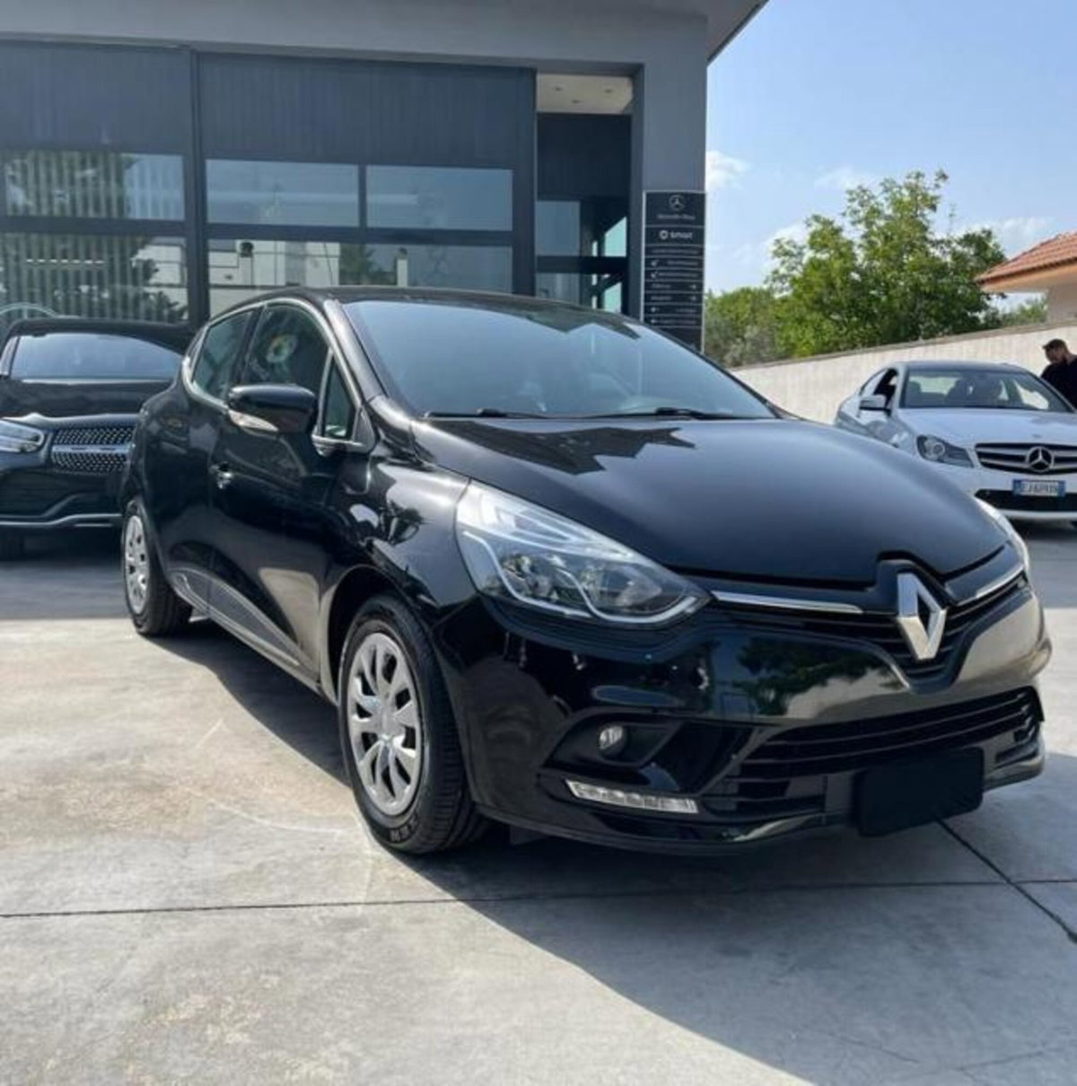 Renault Clio SCe 75 CV 5 porte Zen (7)