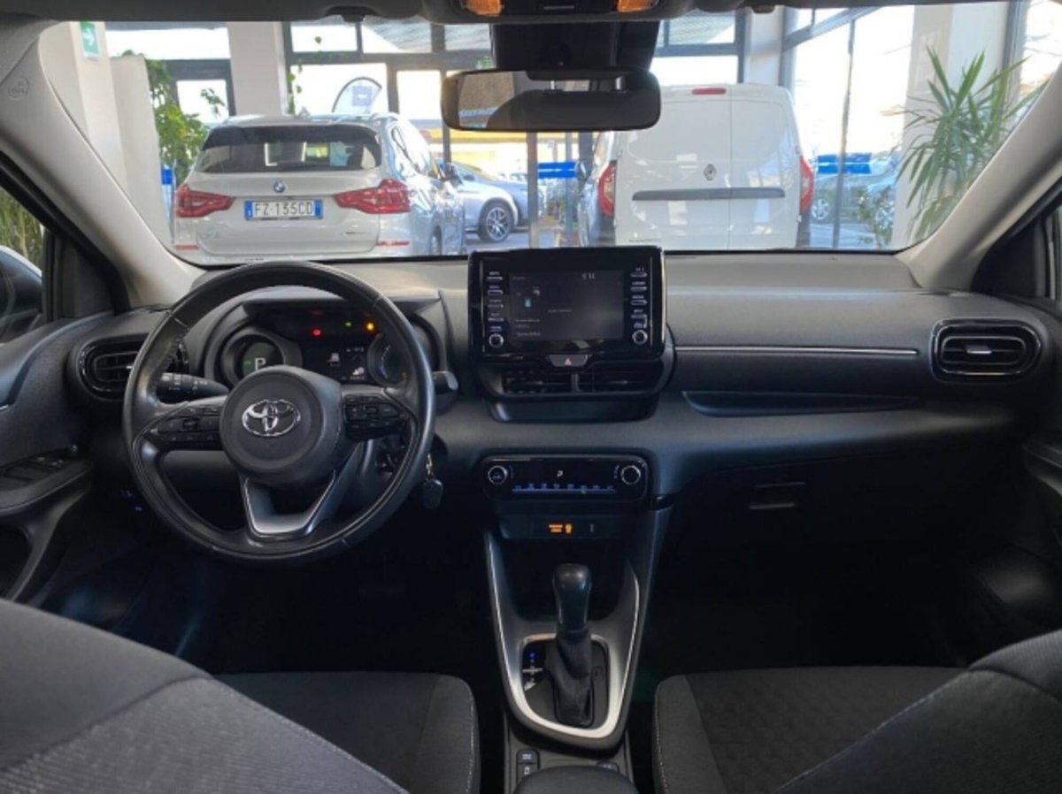 Toyota Yaris Cross 1.5 Hybrid 5p. E-CVT Premiere (13)