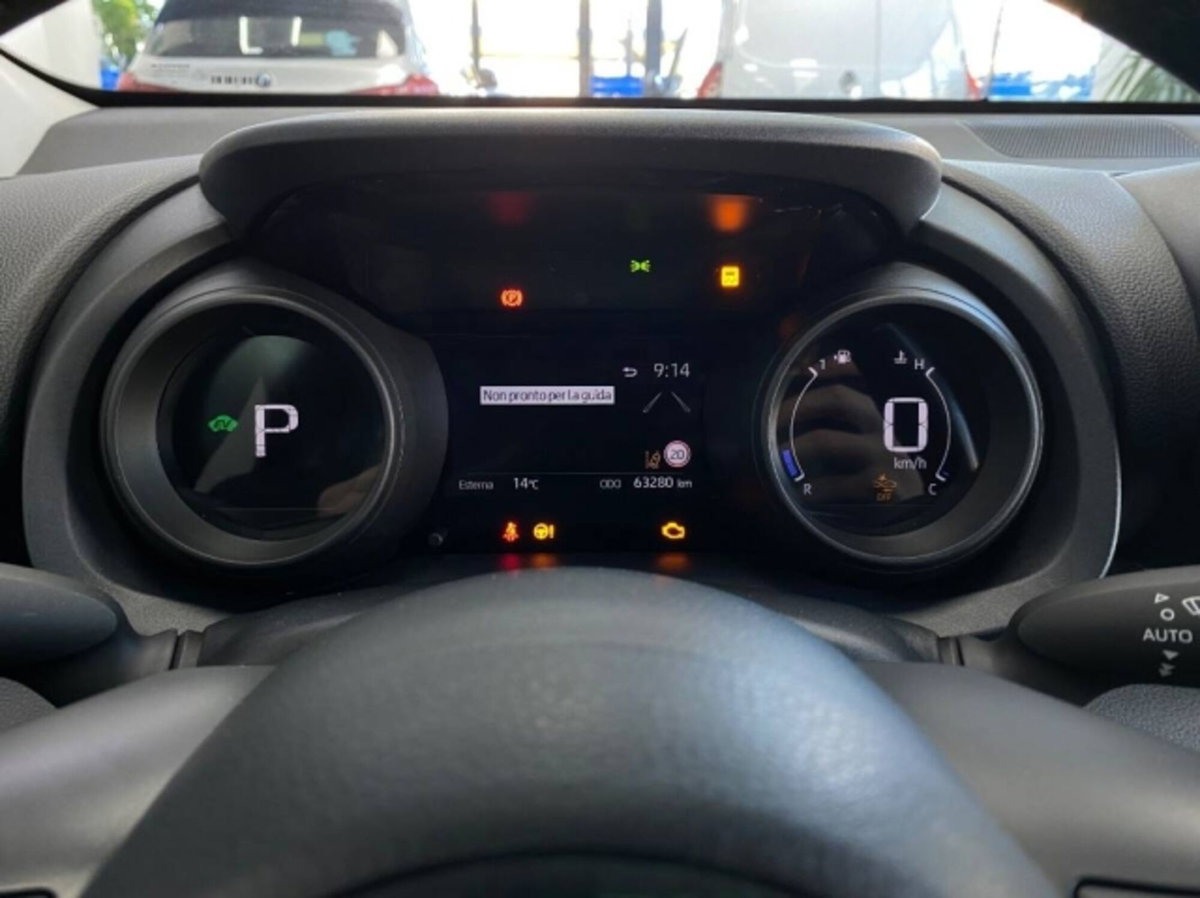 Toyota Yaris Cross 1.5 Hybrid 5p. E-CVT Premiere (15)