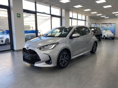 Toyota Yaris Cross 1.5 Hybrid 5p. E-CVT Premiere (3)