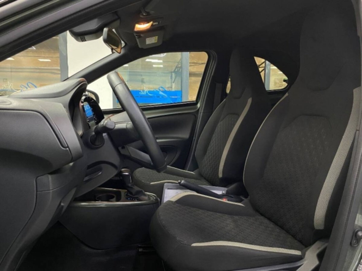 Toyota Aygo X 1.0 Trend 72cv (11)