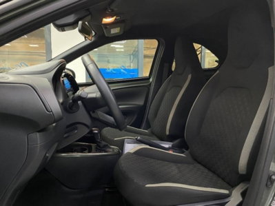 Toyota Aygo X 1.0 Trend 72cv (11)